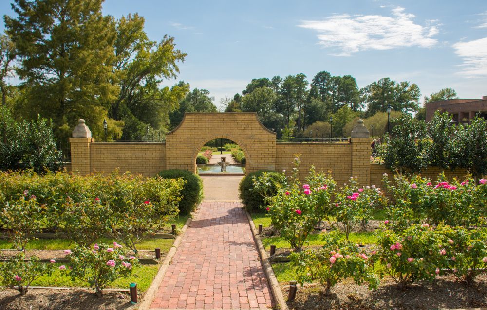 Archway of Tyler Rose Garden