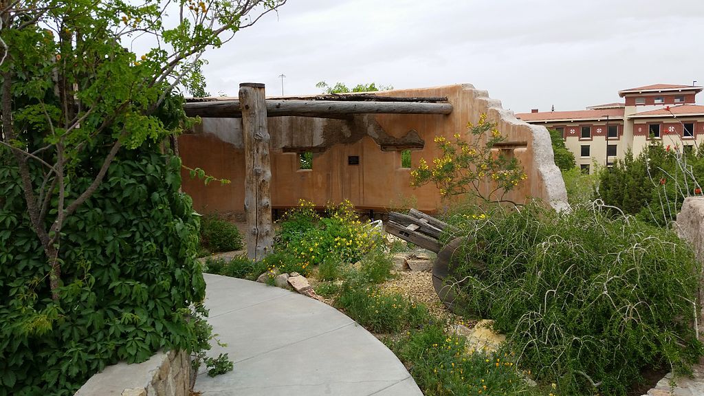 Walkway at UTEP Centennial Museum and Chihuahuan Desert Gardens