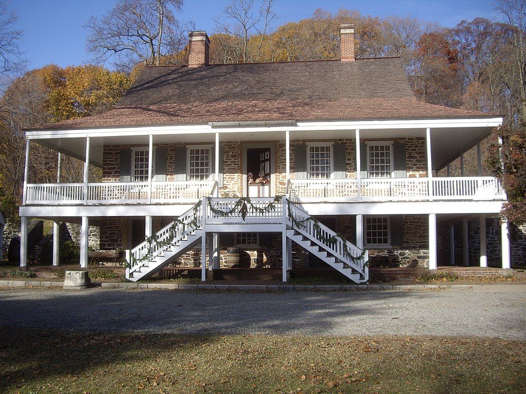 Facade of the Van Cortlandt Manor