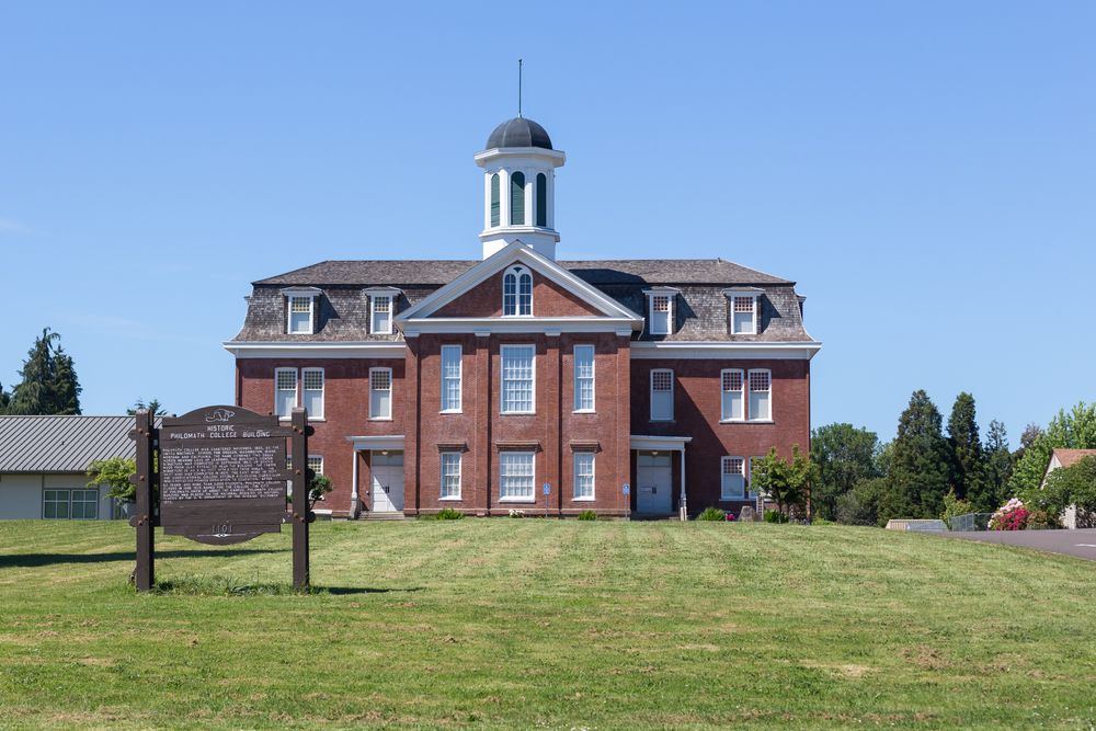 Front view of Philomath Museum