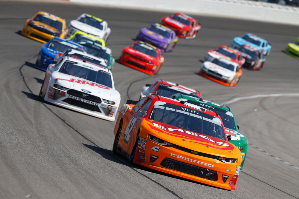 Racing cars at Chicagoland Speedway