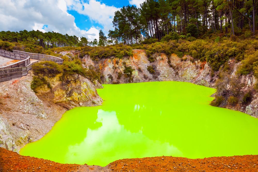 Devil's bath in Waimangu Volcanic Valley