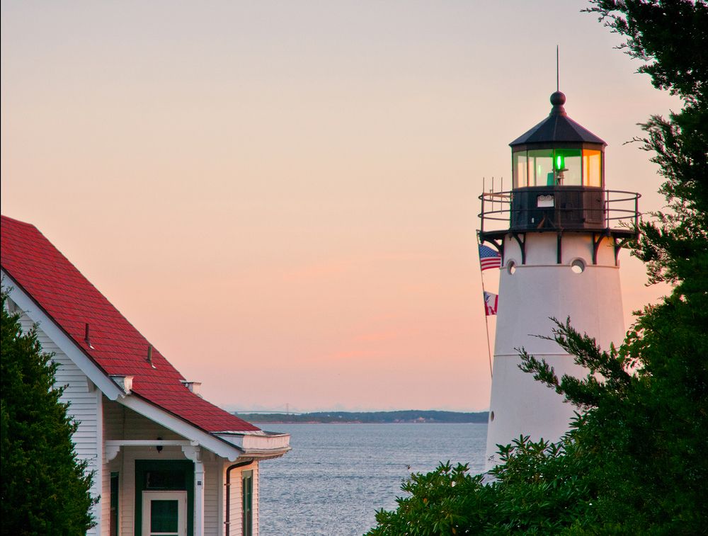 The lamp of Warwick Lighthouse