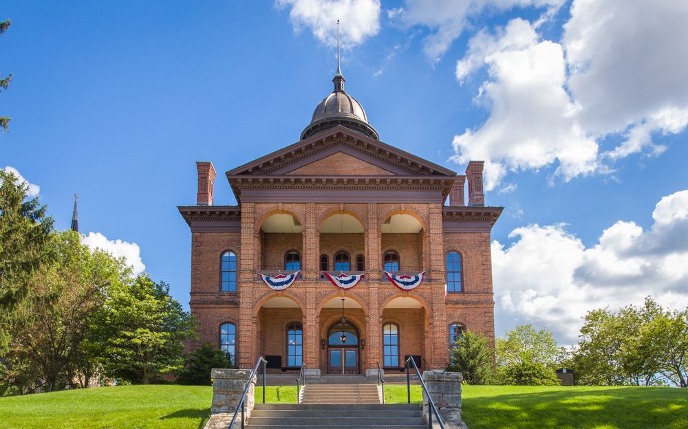 Exterior of Washington County Historic Courthouse