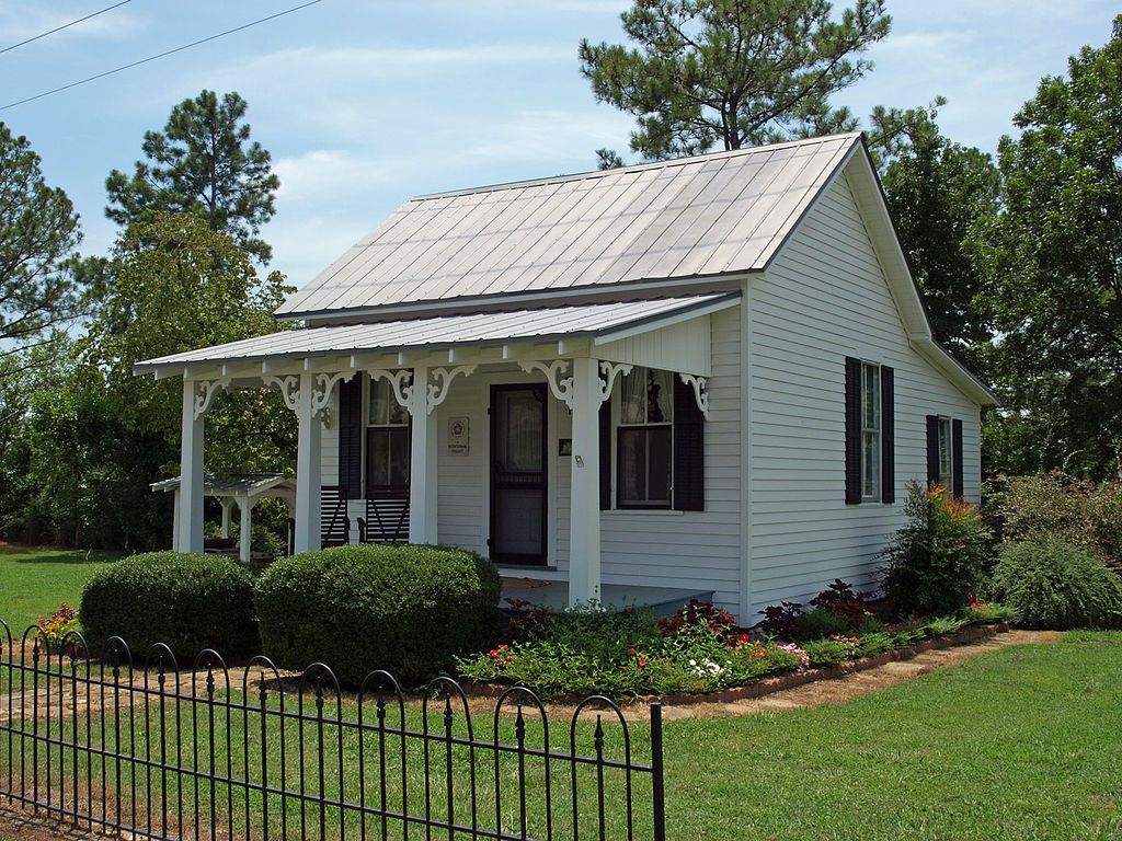 Facade of Weiss Cottage