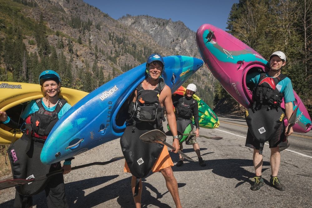 Kayakers near Wenatchee River