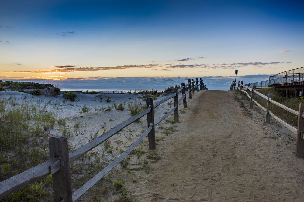 Sand trail leading to Wildwood Beach