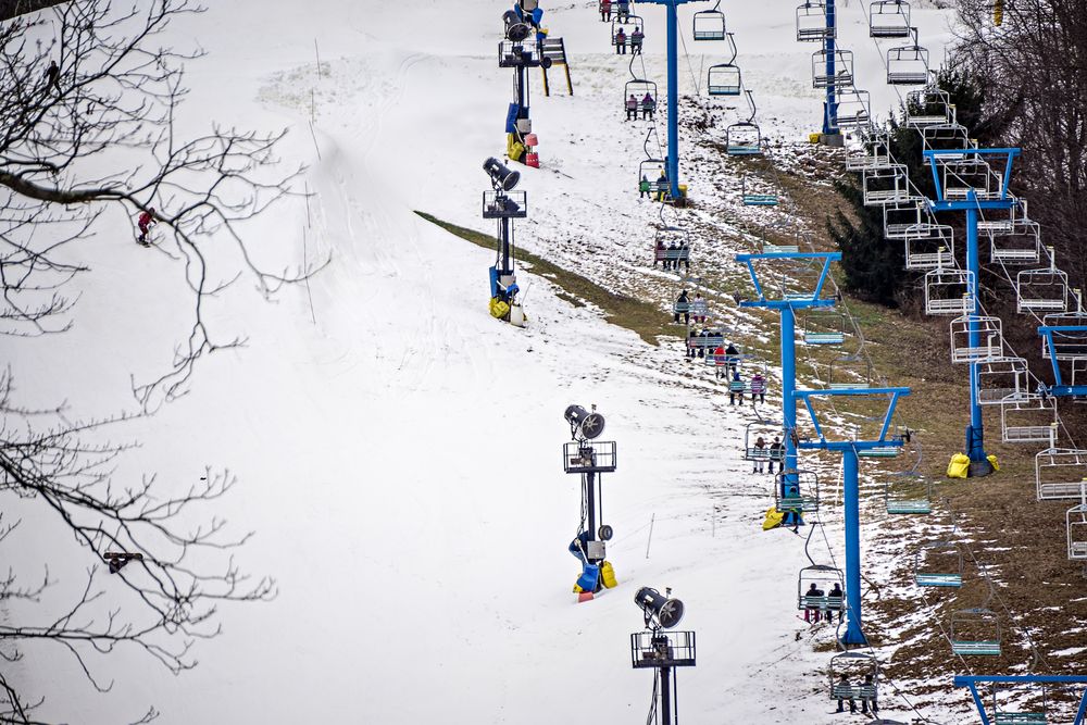 Cable cars at Winterplace Ski Resort