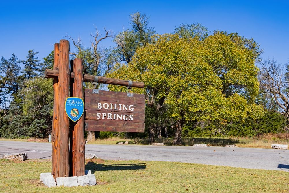 Name sign of Boiling Springs State Park