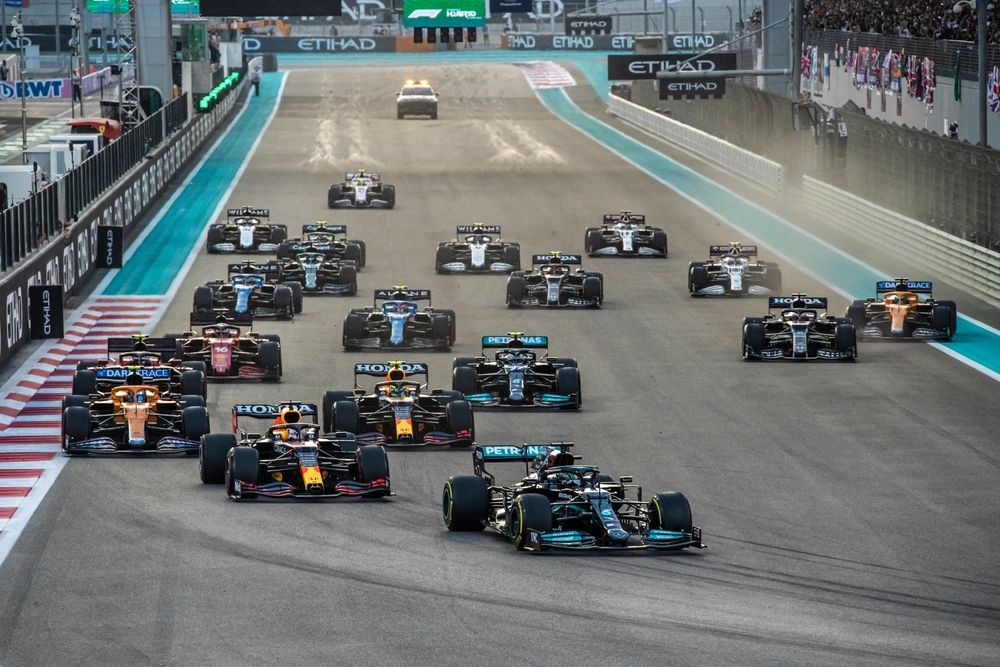 Cars racing at Yas Marina Circuit