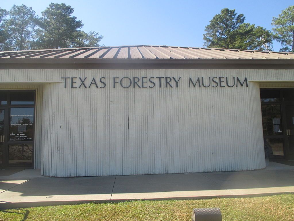 Building sign of Texas Forestry Museum