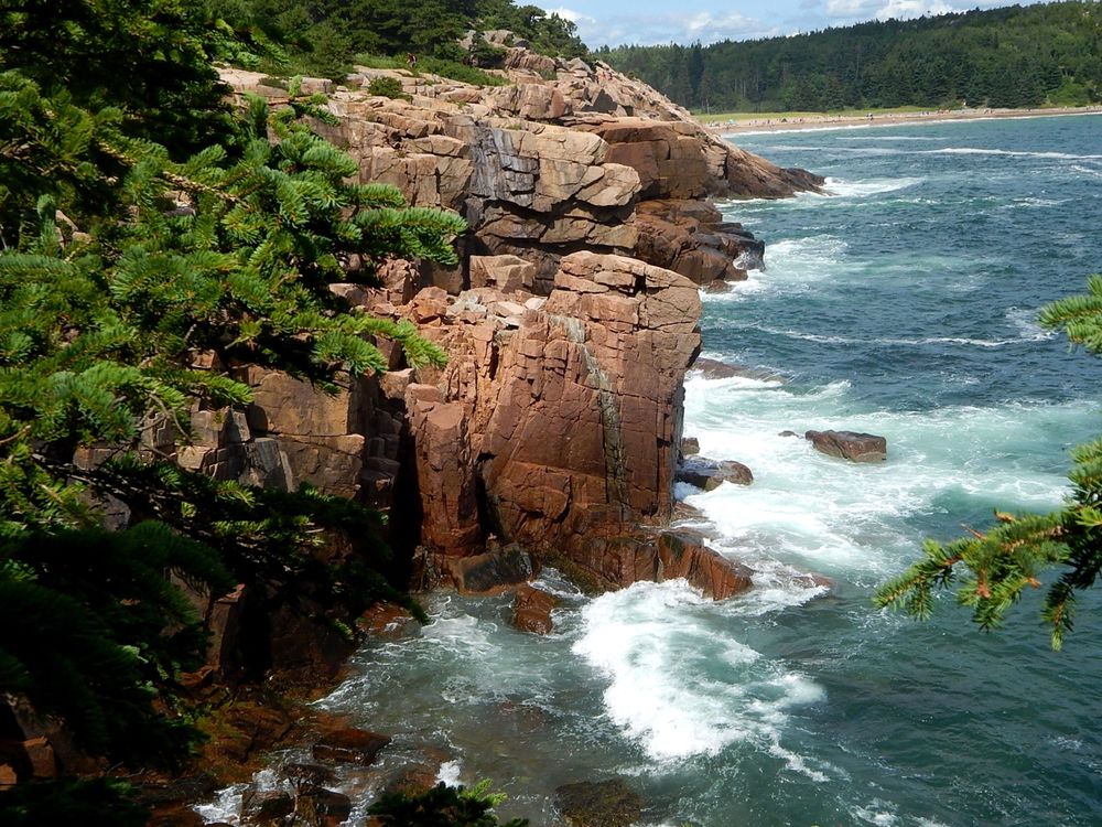 Waves crashing on Otter Cliff Overlook