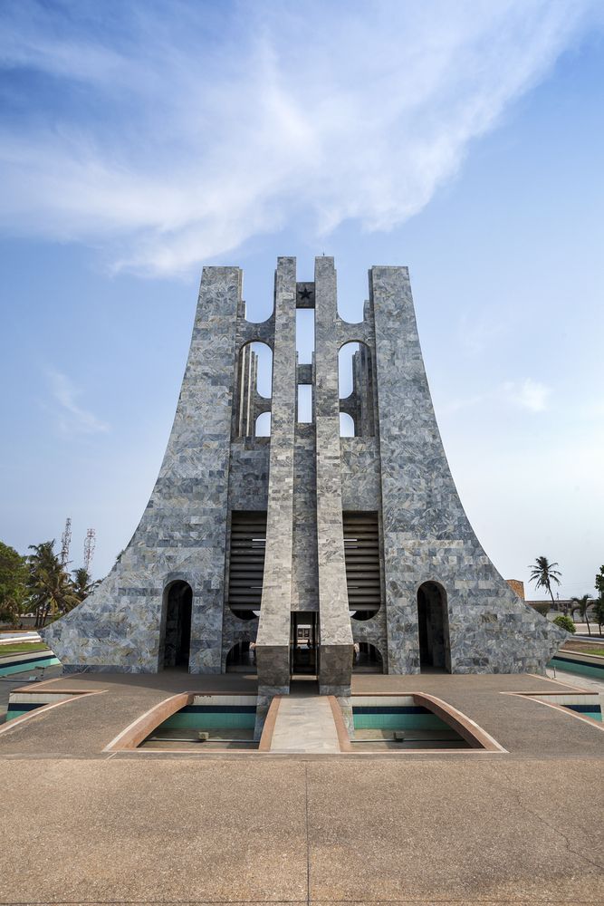 Front exterior of Kwame Nkrumah Memorial Park mausoleum
