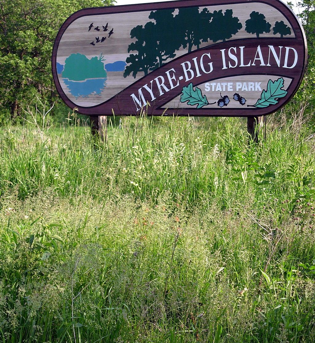 Signage of Myre-Big Island State Park