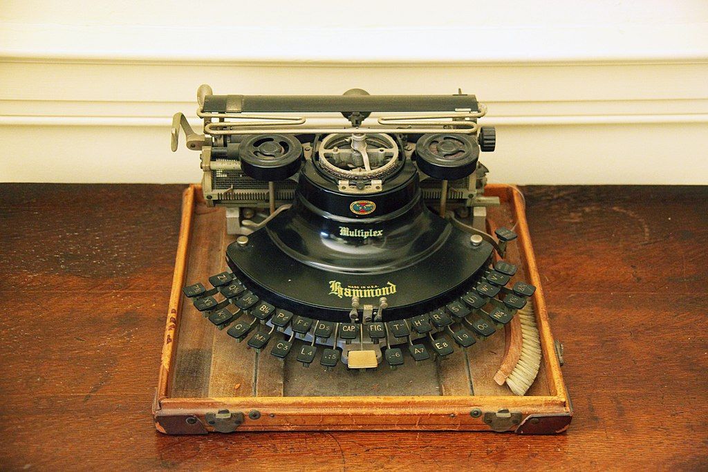 A typewriter in Woodrow Wilson House