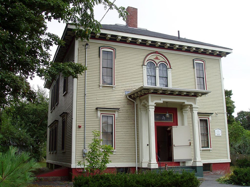 Exterior of Bartlett Museum