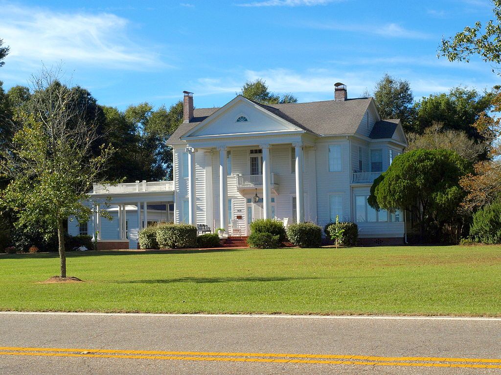 Exterior of the Avant house
