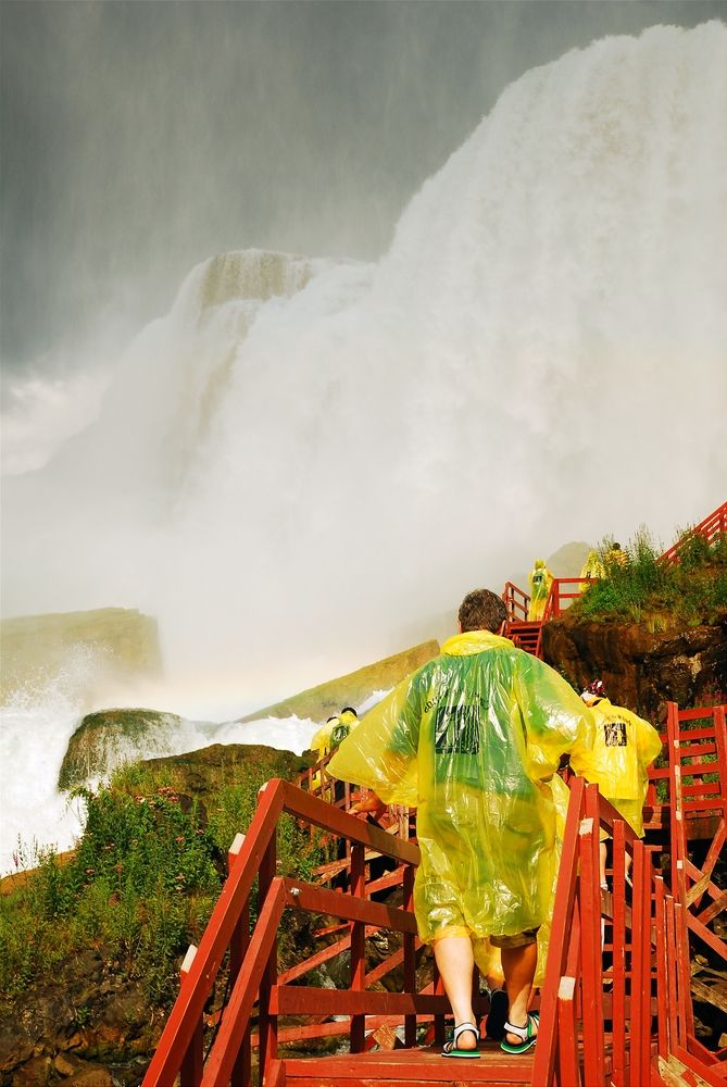 People climbing up Niagara Falls State Park