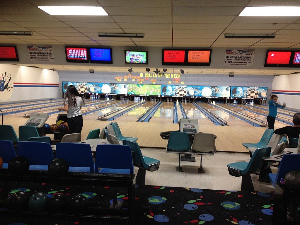 Interior of Wynnewood Lanes