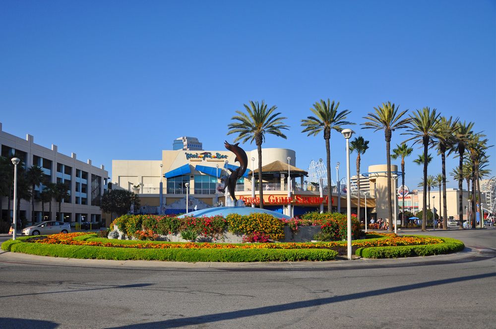 Outside view of the Aquarium of the Pacific