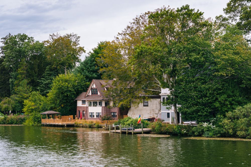 A house near Deal Lake