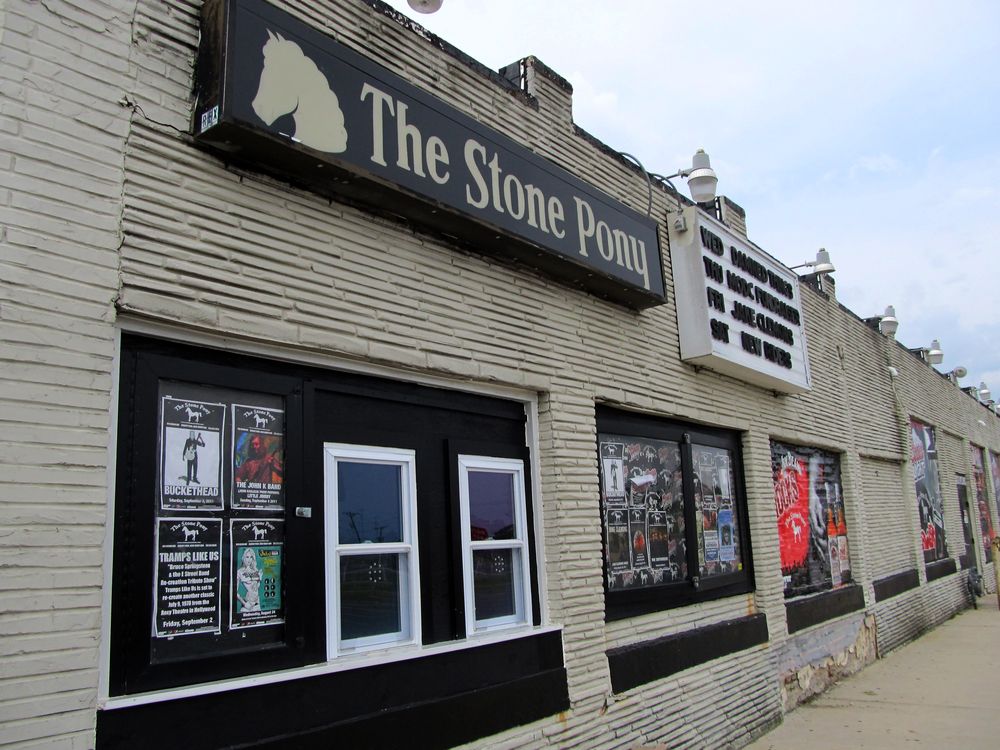 Name sign of The Stone Pony
