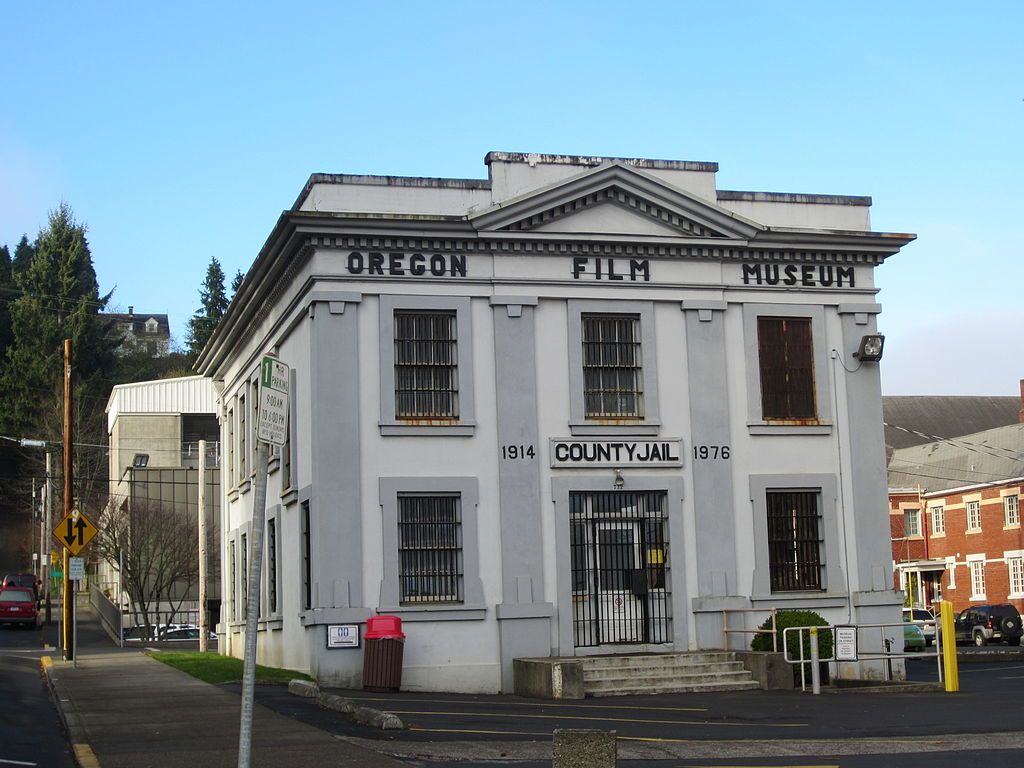 Exterior of Oregon Film Museum