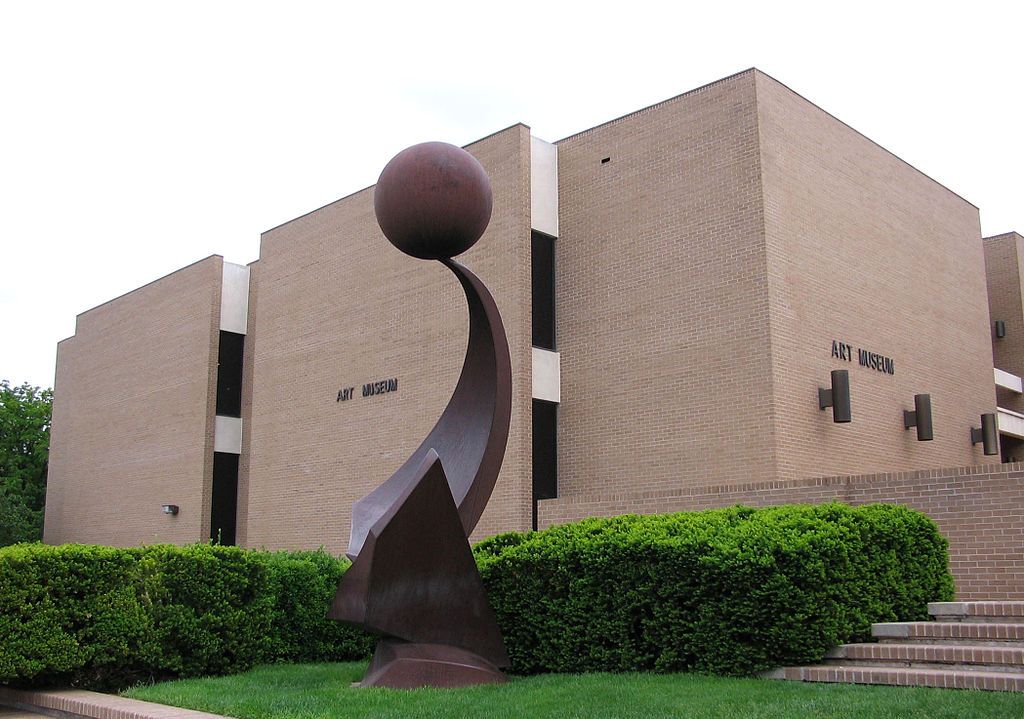 Exterior of the Amarillo Museum of Art