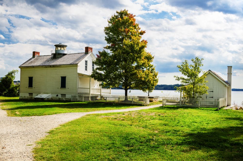 Jones Point lighthouse at Jones Point Park