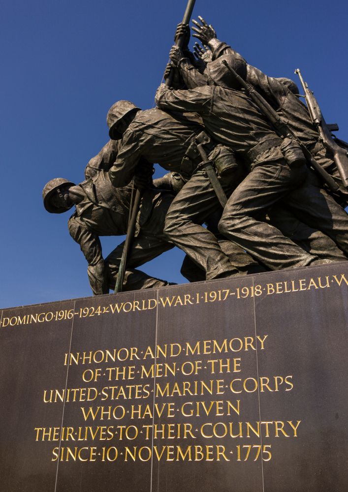 Plaque of the US Marine Corps War Memorial