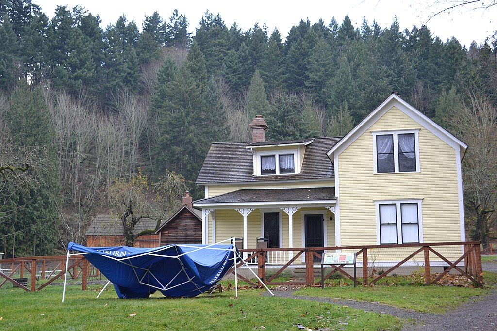 Daytime view of Mary Olson Farm