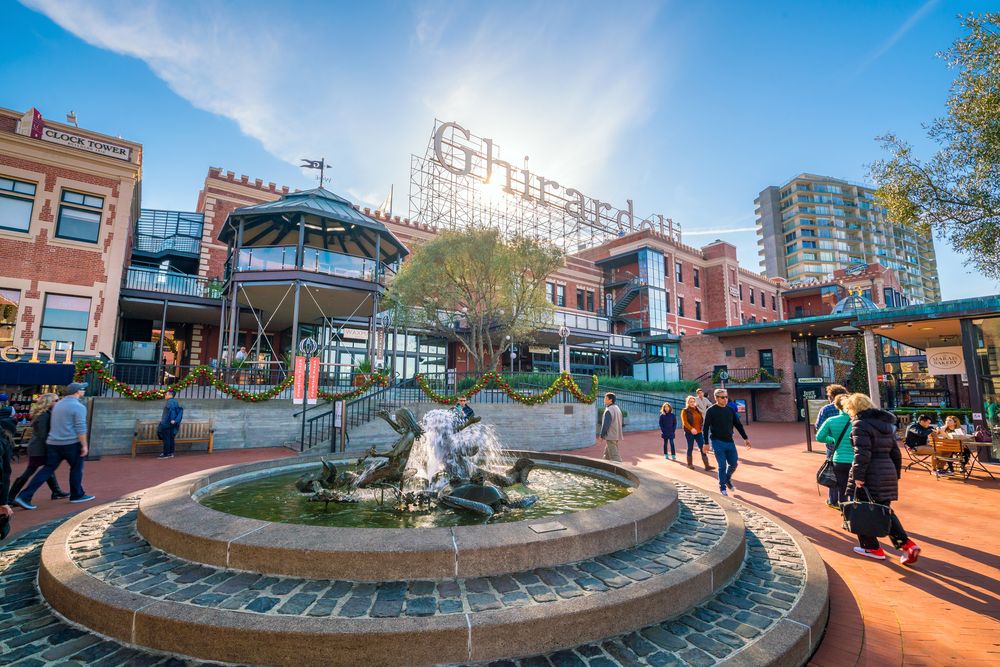 Water fountain at Ghirardelli Square