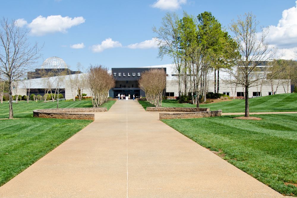 The grounds of Tellus Science Museum