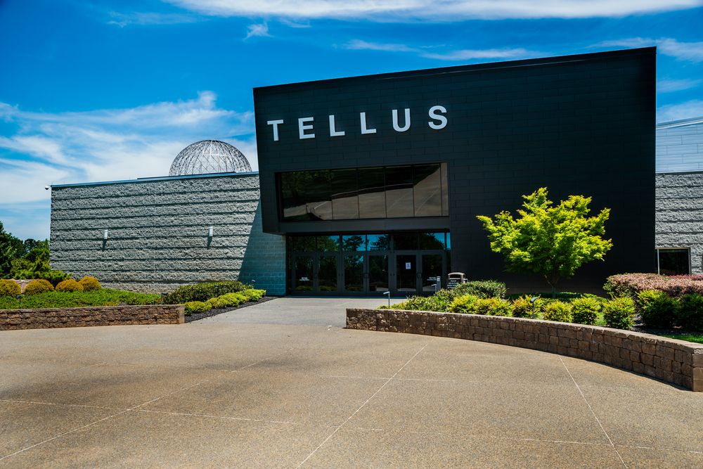 Exterior of Tellus Science Museum