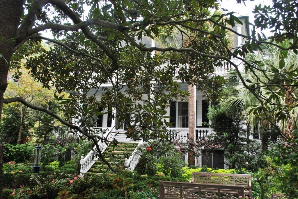 Landscape in front of Robert Smalls House