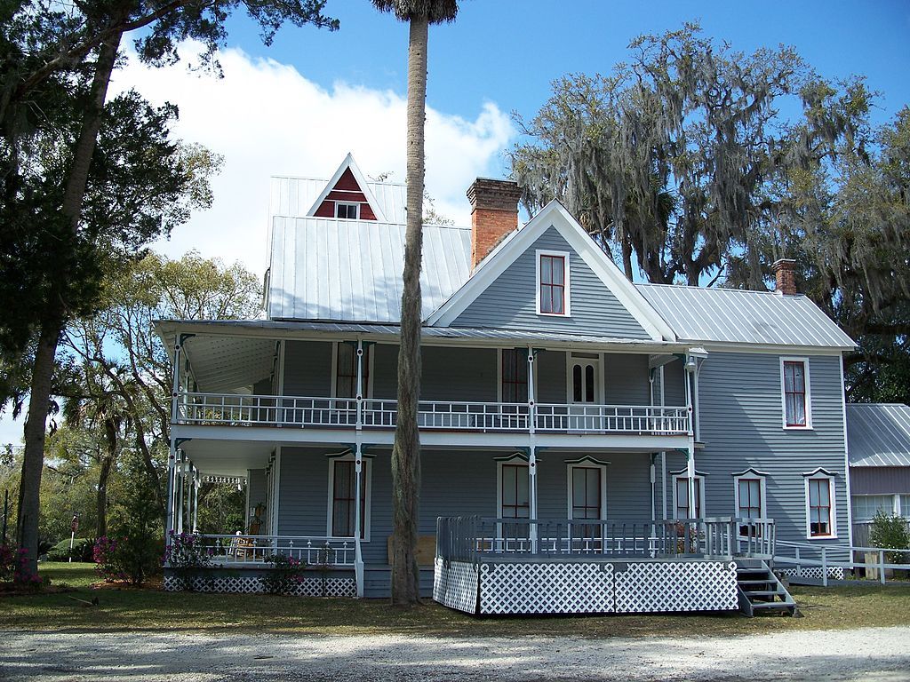 Front view of the May-Stringer House