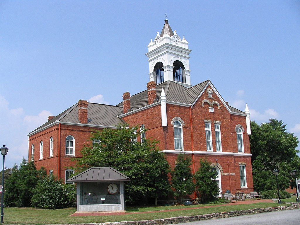 Exterior of the Old Union County Courthouse Museum