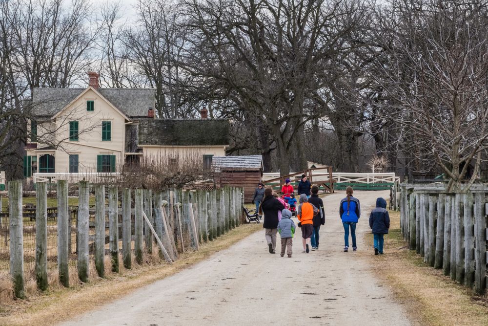 People walking along Kline Creek Farm