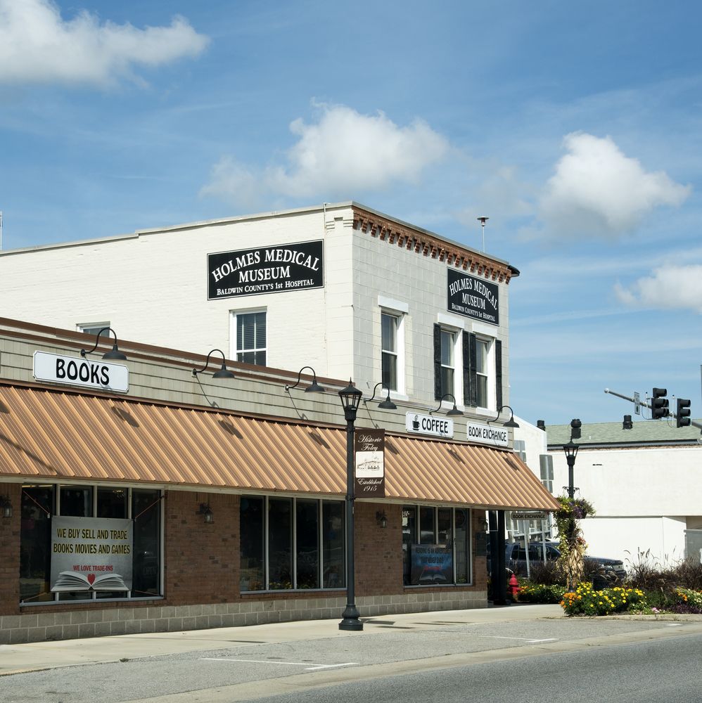 Exterior of Holmes Medical Museum