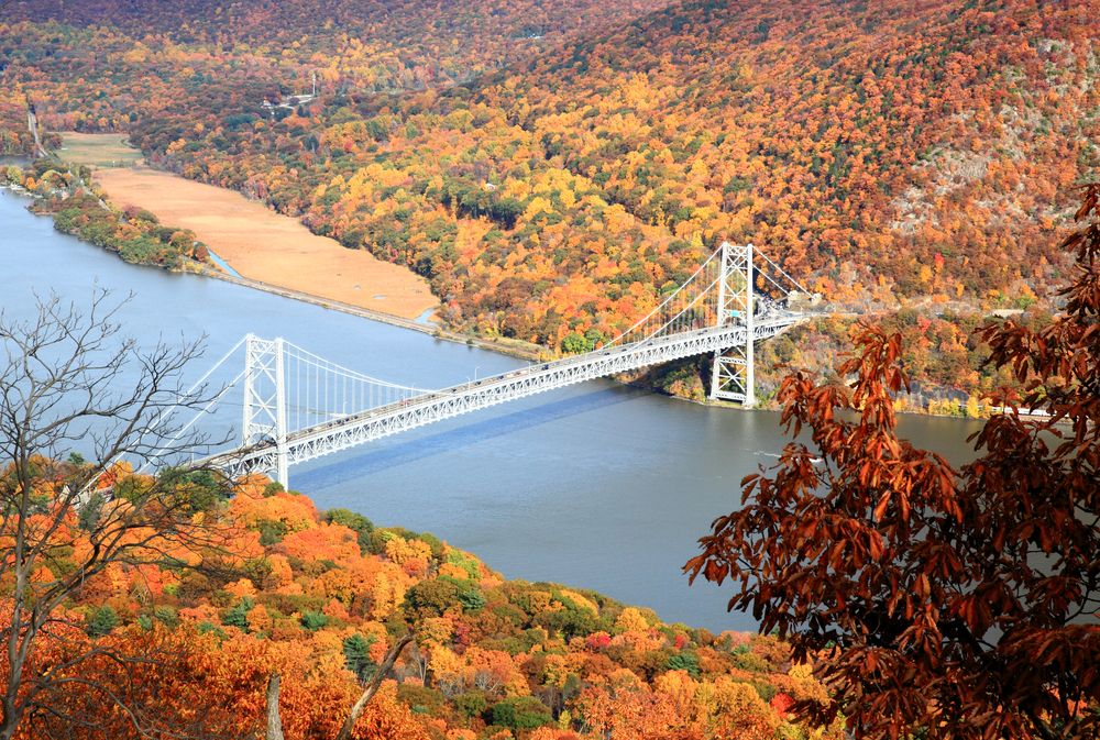 Aerial view of Bear Mountain Bridge