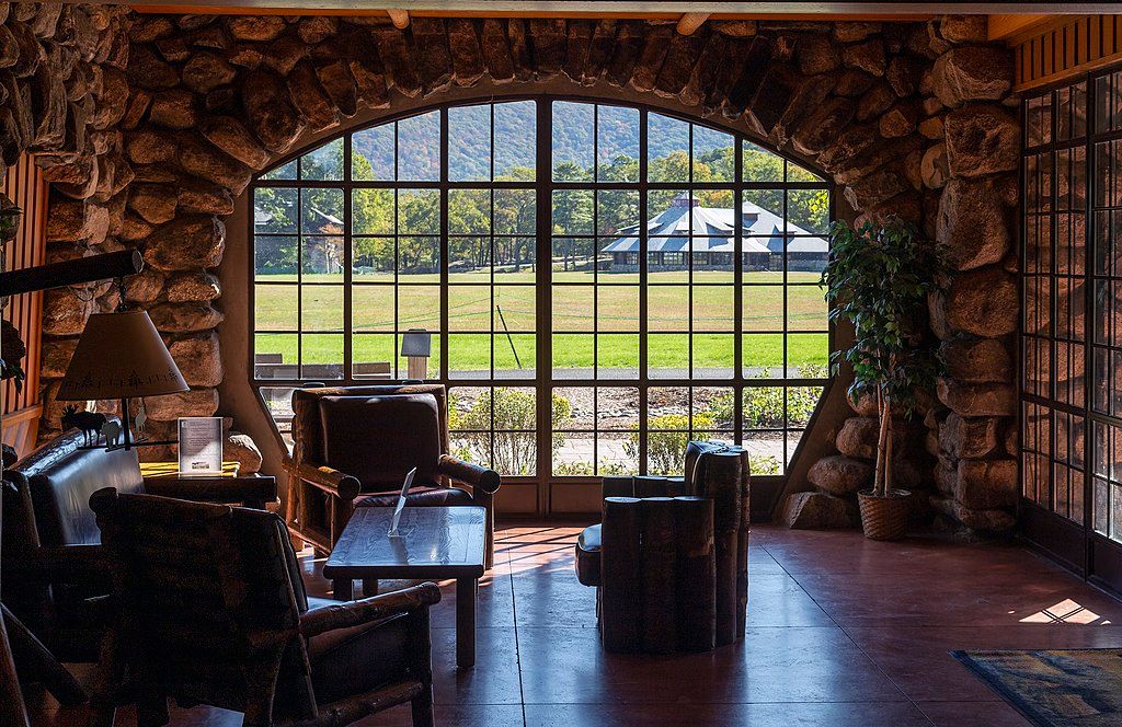 Interior of Bear Mountain Inn
