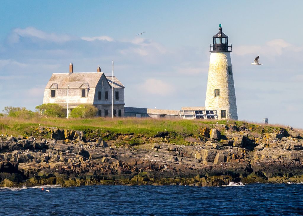 Daytime view of Wood Island Lighthouse