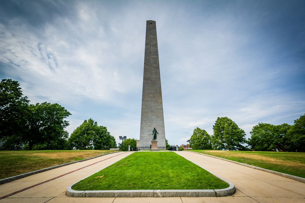 Daytime view of Bunker Hill Monument