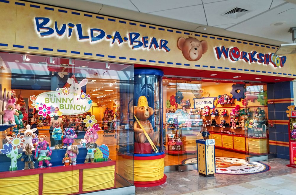Build-a-bear storefront in Burlington Mall