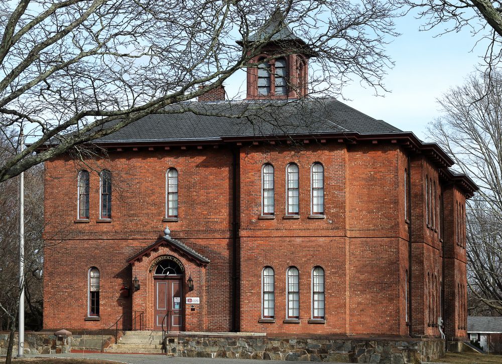 Exterior of the Old Colony History Museum