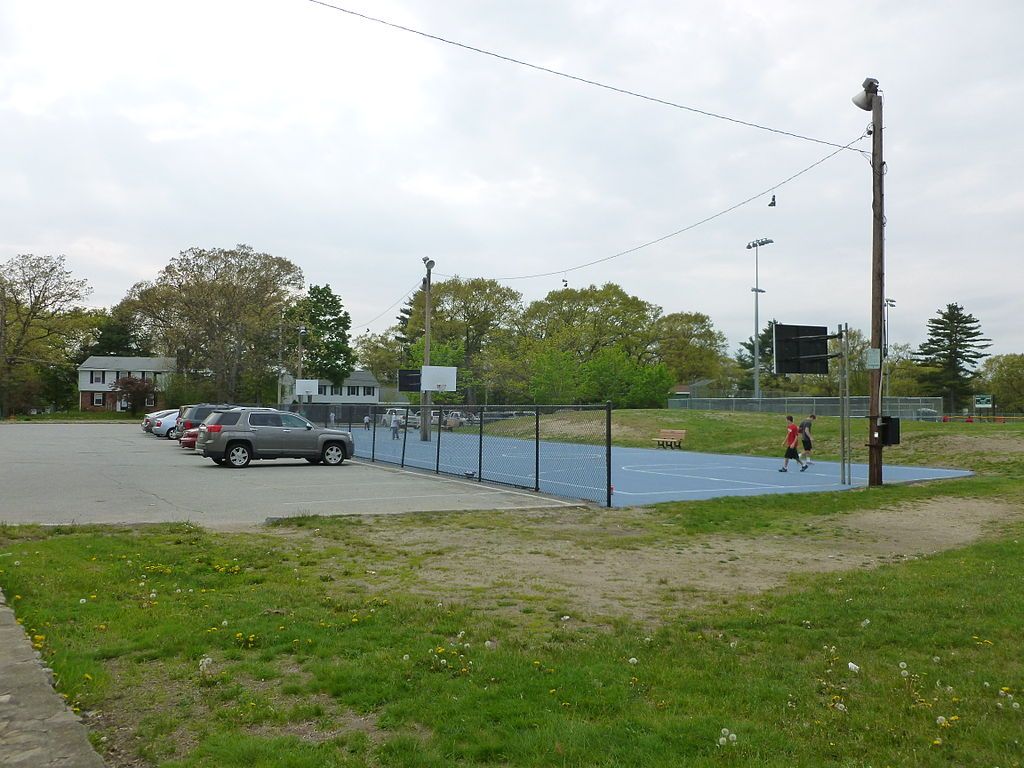 Basketball court at Simonds Park