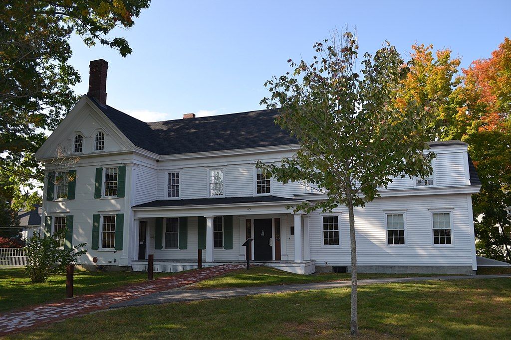 Facade of Harriet Beecher Stowe House