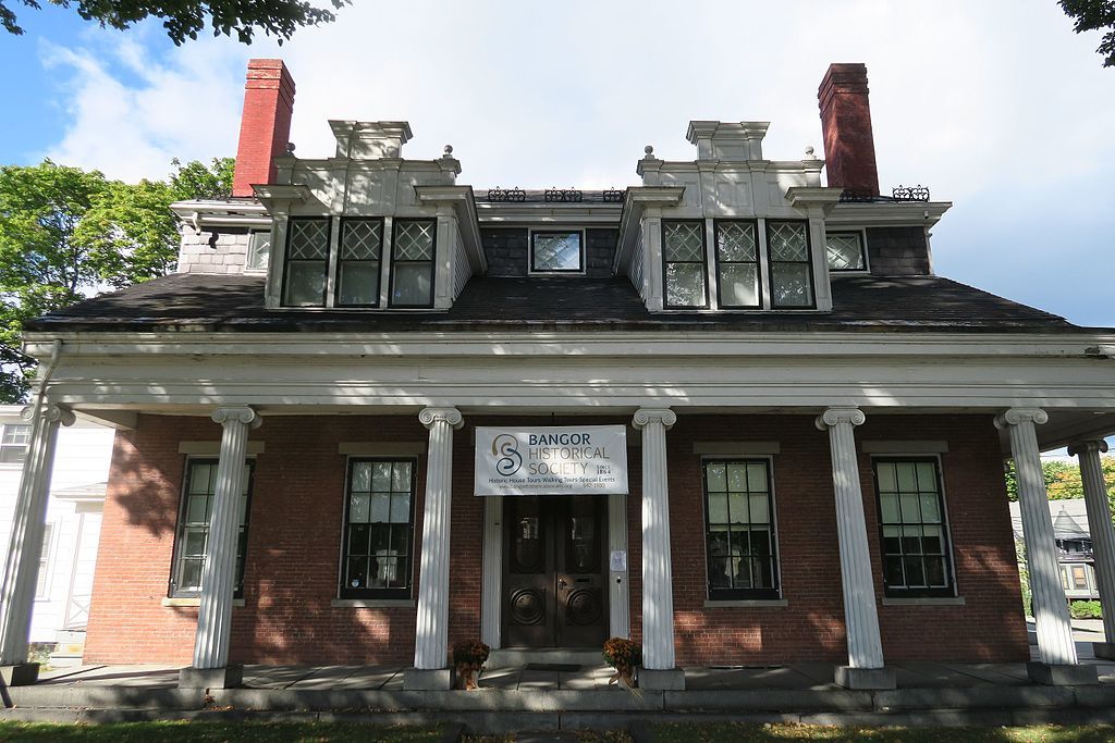 Exterior of Thomas Hill Museum