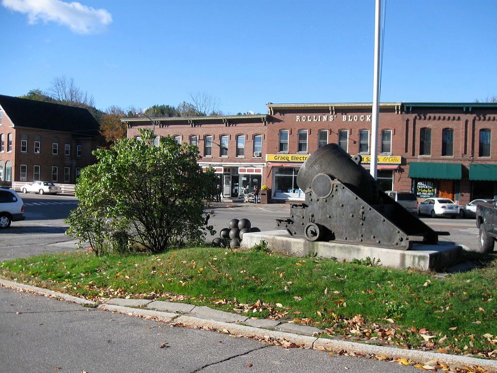 American civil war monument at Central Square Historic District