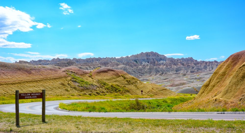 Name sign of Yellow Mounds Overlook